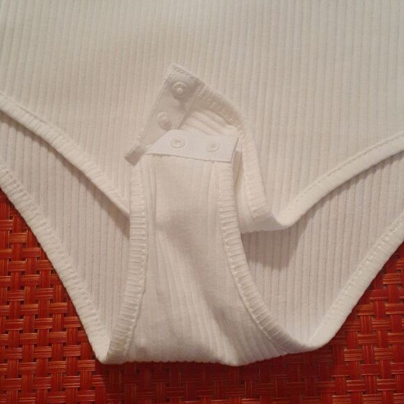 New One Piece Bodysuit Women's‎ - Picture 3 of 4